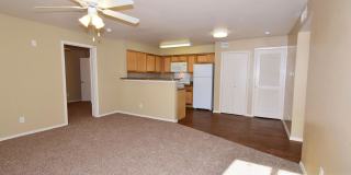 Silver Springs Apartments Gallery 8