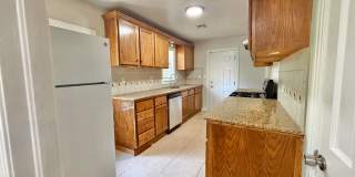 4 Bedroom home! Gallery 28