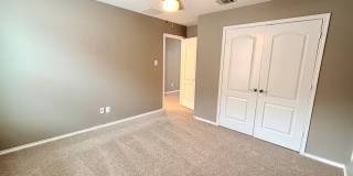 541 Landmark Gate Gallery 21