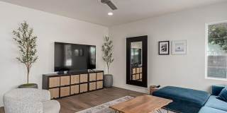 3746 E EARLL Drive Gallery 4