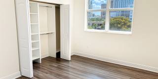 Colony at Dadeland Gallery 22