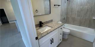 4426 SW Santa Barbara Place Gallery 26