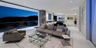 7080 Mulholland Dr Gallery 18