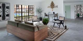 The Avenue Gallery 5