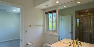 Beautiful One Level, 3 Bedroom, 3 Bathroom Tarzana Pool Home for Lease! Gallery 35