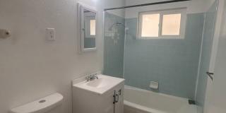 Move in Ready in  Hanford 3 bedroom, 1 bath with large yard! Gallery 7