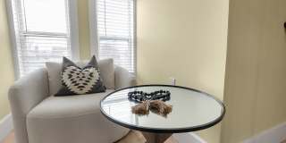 1756 Oak Street Gallery 22