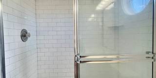 2642 Albion Avenue Gallery 46