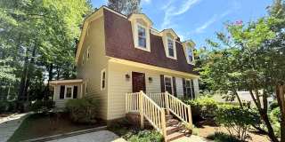 305 Melanie Lane Gallery 1