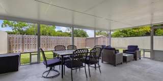 1320 RIVERSIDE Circle Gallery 24