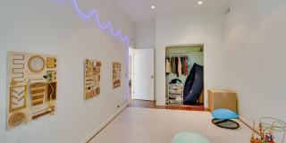 1902 Granville Ave Gallery 30