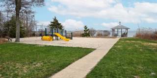 13 Beachland Avenue Gallery 11