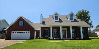 Beautiful Waterfront Oasis w/Private Dock Access, Pool & HOT TUB! *Pool Service, Pest Control & Lawncare Included!* Gallery 1