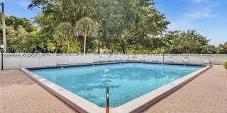 3300 W Rolling Hills Cir Gallery 21