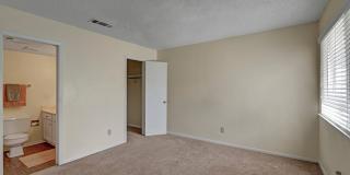 SUMMERTREE PLACE Gallery 12