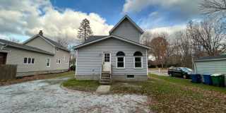 Beautiful 3-Bedroom, 2-Bath Home in the Heart of Painesville Gallery 1