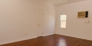 Garfield Avenue Apartments Gallery 8