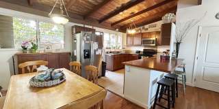 6 bed, 3 bath, 2 parking Attached Home in Lower Waipahu Gallery 1