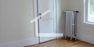 Nicely renovated 4 bed unit near BU and the Green Line. Gallery 19