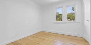 135 E Linden Avenue Gallery 22