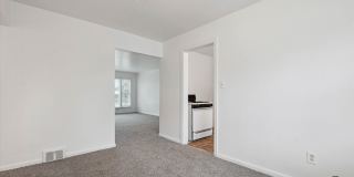 Puritan Manor Gallery 37
