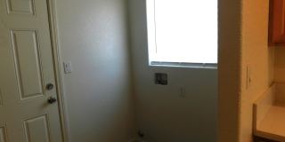 8312 Tamarack Avenue Gallery 11
