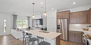 Room in 3 Bedroom Home at Leading St Gallery 19