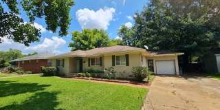 Home with no carpet in Morningview School Zone! Gallery 1