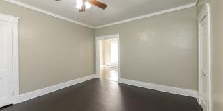 Hawthorne Street Gallery 76