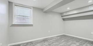 1702 E 32ND Street Gallery 32