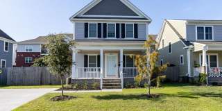 Stunning 3 bedroom, 2.5 bath home with a bright and open floor plan! Gallery 1