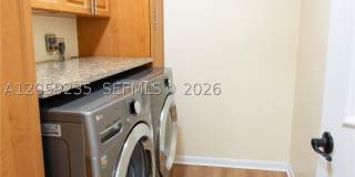 3160 Peachtree Cir Gallery 21