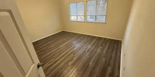 5106 Glennwood Gallery 9