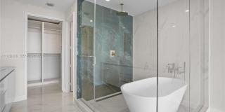 Island Bay Gallery 30