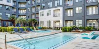 2902 Manor Road Gallery 1