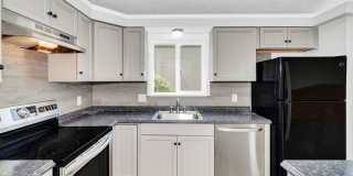 Cozy, Remodeled Gem with Spacious Backyard – Your Perfect Rental Home! Gallery 12