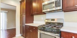 Charming Two Story 3 BR Home Available Mid June! Gallery 19