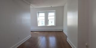 187 Bank Street Gallery 3