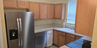 Townhome Near MLK and I-75 Gallery 8