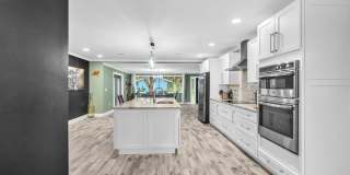 6 NE Bay Court Gallery 10