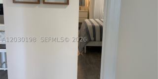6444 Collins Ave Gallery 9