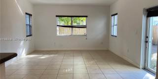 3616 NE 3rd Ct Gallery 6