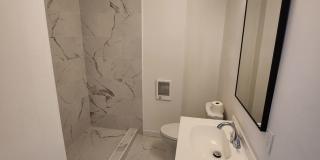 Row Home For Rent with Fenced in BackYard Gallery 7