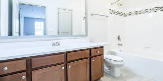 Station 92 at Woodstock Apartments Gallery 16