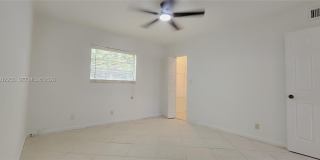 304 NW 30th Ct Gallery 9