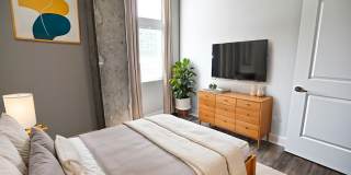 3833 N Broadway Gallery 74