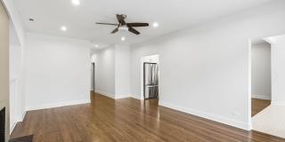 6914 N Sheridan Road Gallery 6