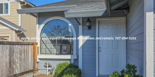 Recently Updated - Newer Appliances, Flooring, Fixtures - 3-Car Garage - Windsor Gallery 9