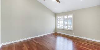 16255 Devonshire St Gallery 15