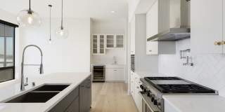 LakeHaus Gallery 2